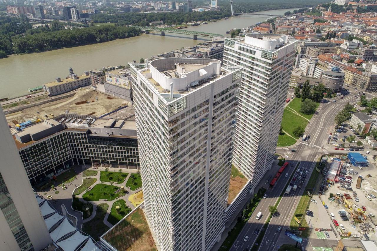 Zora Exclusive Apartment Bratislava Exteriör bild