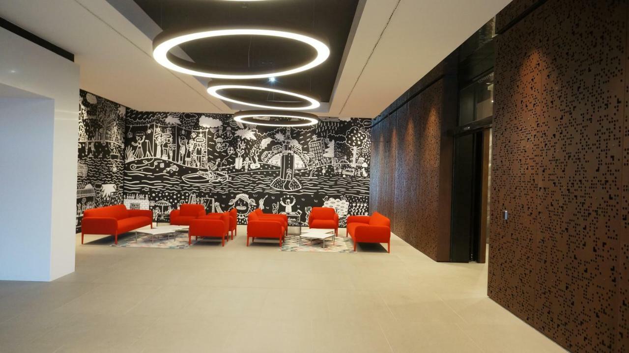 Zora Exclusive Apartment Bratislava Exteriör bild